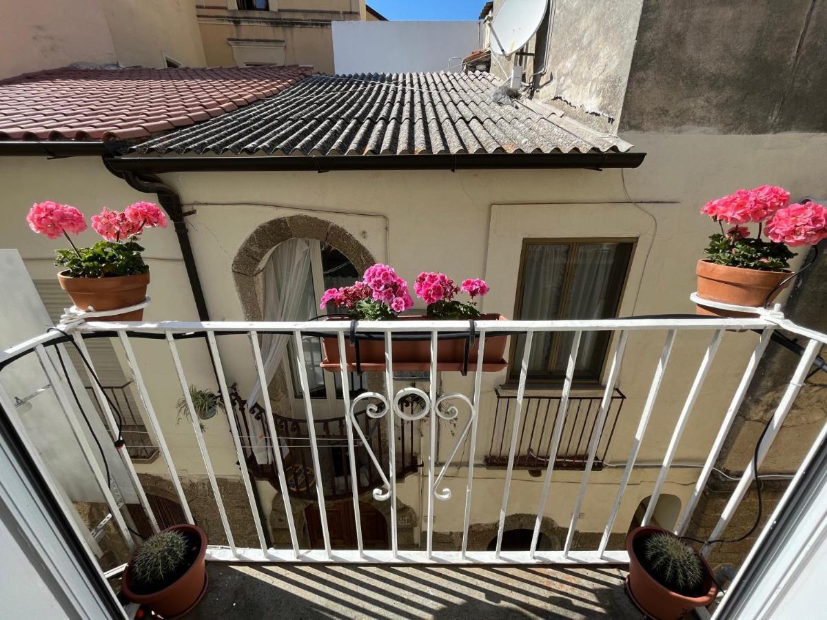 Pizzo Central House Exterior photo